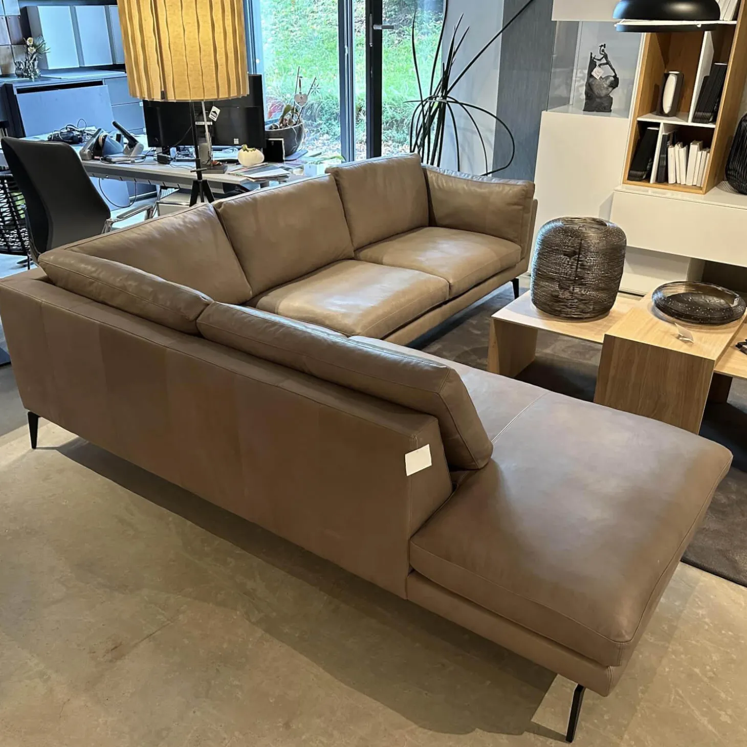 Ecksofa 3215 L Ferrara Leder Sauvage Stone Füße M058S18