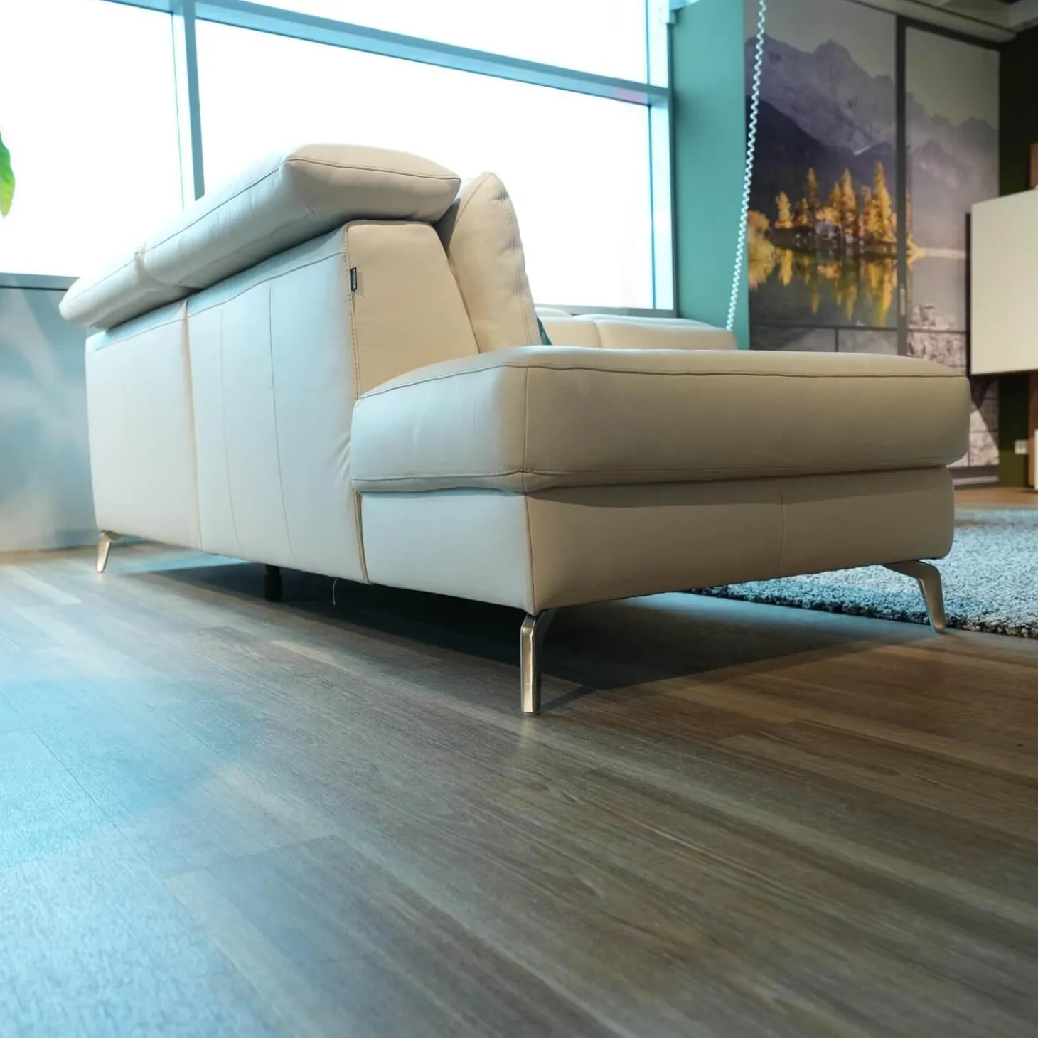 Ecksofa 9200 Leder Montana Angora Weiß Füße Metall Gebürstet Mit Elektrischer Verstellung