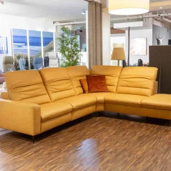 Ecksofa 1380 Leder Vivre Honey Gelb Füße Aluminium Mit Herz Waage Funktion Und Aufklappbarem Anstellhocker