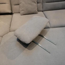 Ecksofa 4305 Stoff Miro Silver Grau Füße Metall Inklusive Kopfstütze