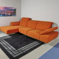Ecksofa 4300 Stoff Vincent Soft Terra Orange Sichtrahmen Wildeiche Geölt Fuß Metallkufe Edelstahlfarbig Mit Hocker