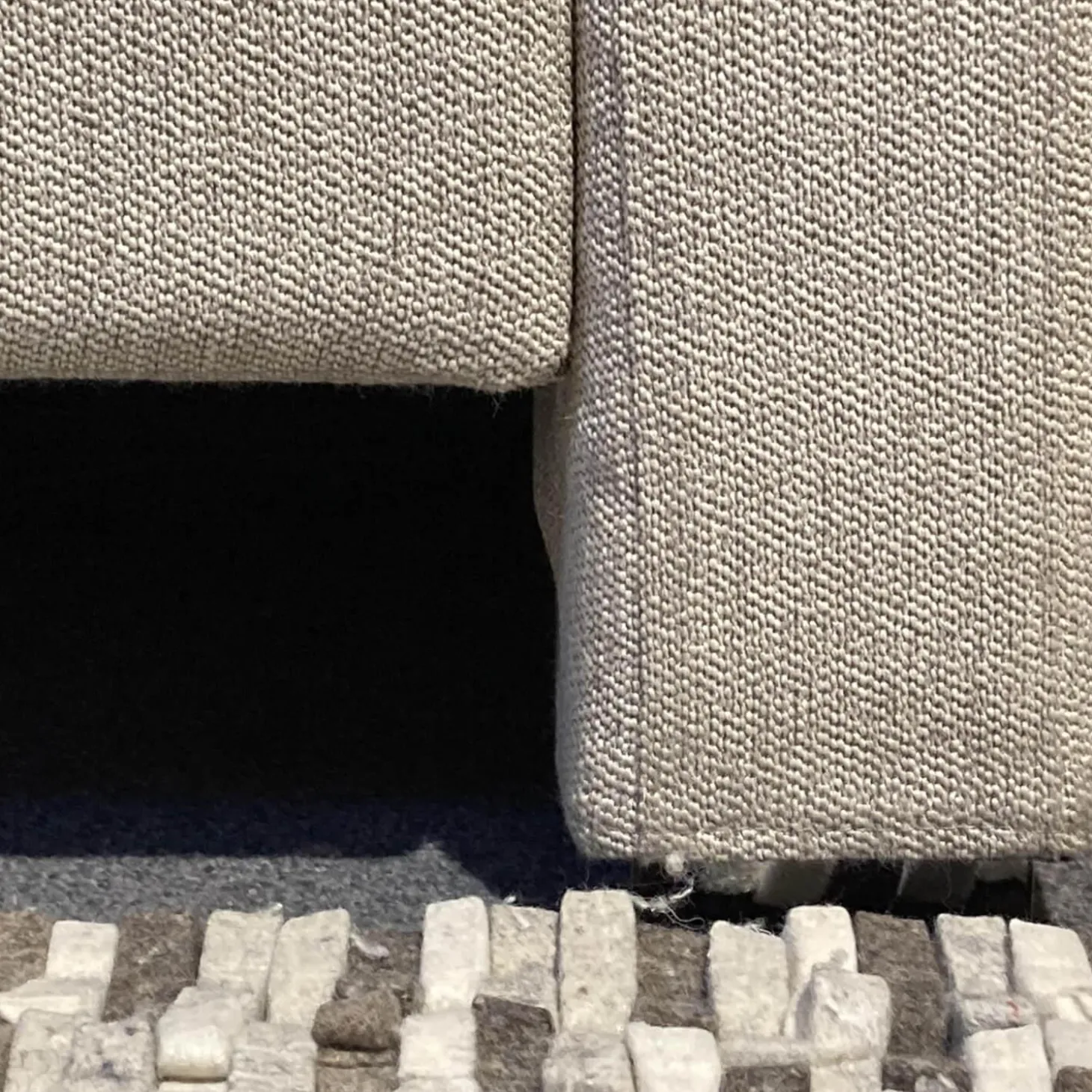 Ecksofa Alba Stoff 3360 Beige Mit Klappbaren Armteilen