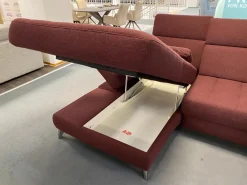 Ecksofa Alicante Stoff Portofino Bordeaux Rot Füße Metall Chrom Mit Schlaffunktion Und Nierenkissen