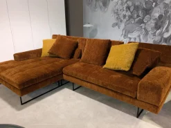 Ecksofa Amber Stoff 44 0050 Orange Füße Verchromt mit 5 Kissen