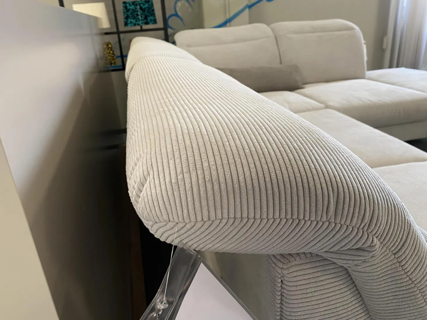 Ecksofa Breda Cord Stoff Rebbit Silver Silber Füße Schwarz Matt Inklusive Verstellungen Und Nierenkissen