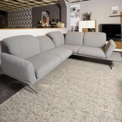 Ecksofa Calmo Stoff Clever Clean 13-Educa 93 Grau Fuß Kufe Nr 1 Nickel Satiniert