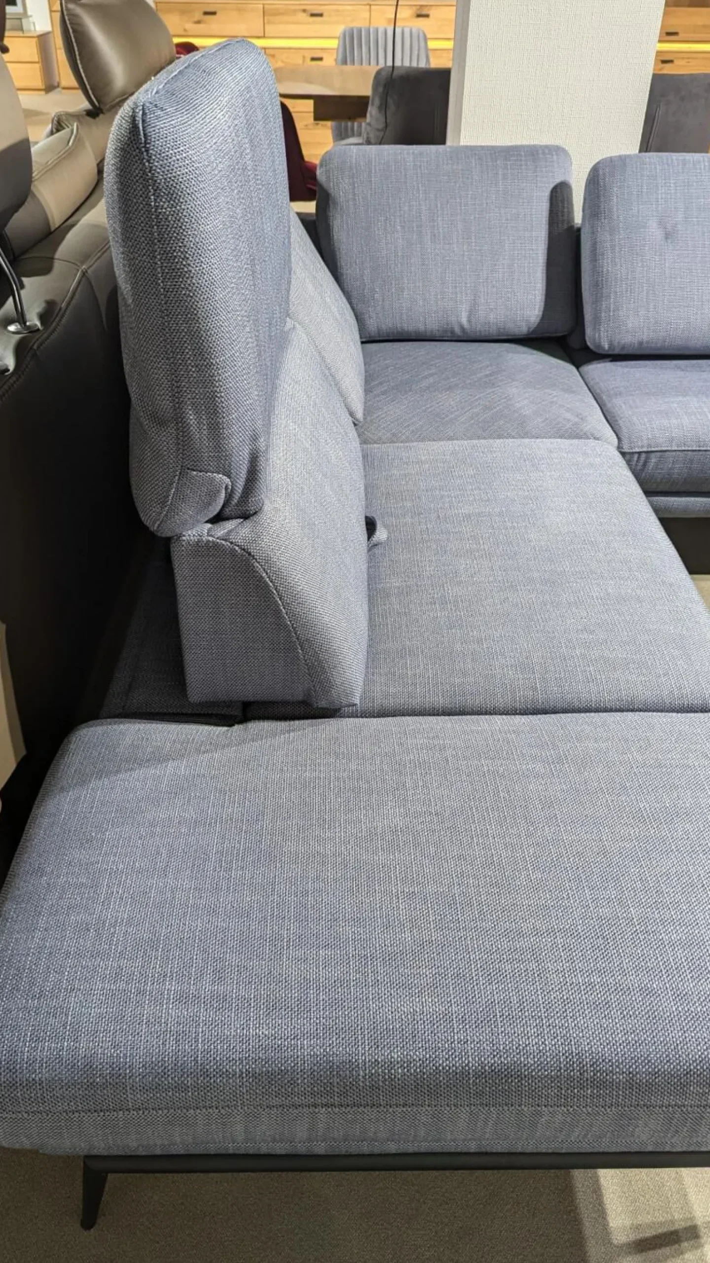 Ecksofa Caruba Stoff Elsass Blau Gestell Aluminium Füße Pulverbeschichtet Aluminium Schwarz Mit Manuellen Verstellungen Inklusive Hocker