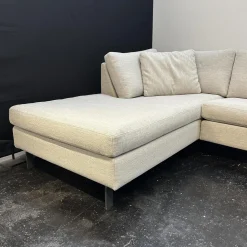 Ecksofa Conseta Bezug Stoff 8081 Muschel Grau Schmalfüße Anthrazit inklusive Kopfstütze