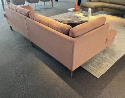 Ecksofa Conseta Stoff 9121 Flamingo Rosa Schmalfuß Metall Lack 3012 Rosa Inklusive Kissen