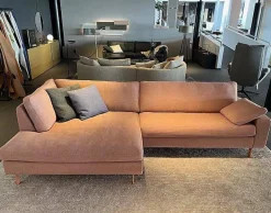 Ecksofa Conseta Stoff 9121 Flamingo Rosa Schmalfuß Metall Lack 3012 Rosa Inklusive Kissen