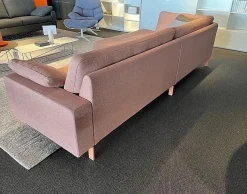 Ecksofa Conseta Stoff 9121 Flamingo Rosa Schmalfuß Metall Lack 3012 Rosa Inklusive Kissen