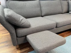 Ecksofa Conseta Stoff 7146 Grau mit Kissen und Kopfstütze