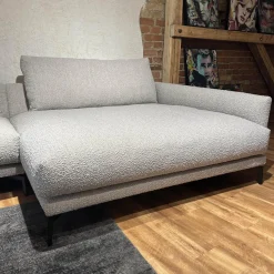Ecksofa Cuneo 60 Bezug Stoff Verati Silvera 19 Greige Grau Metallfüße Schwarz Lackiert