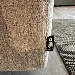 Ecksofa Embrace Bezug Stoff 4401 92 Grau Abziehbar Metallfuß Schwarz Inklusive 4 Kissen