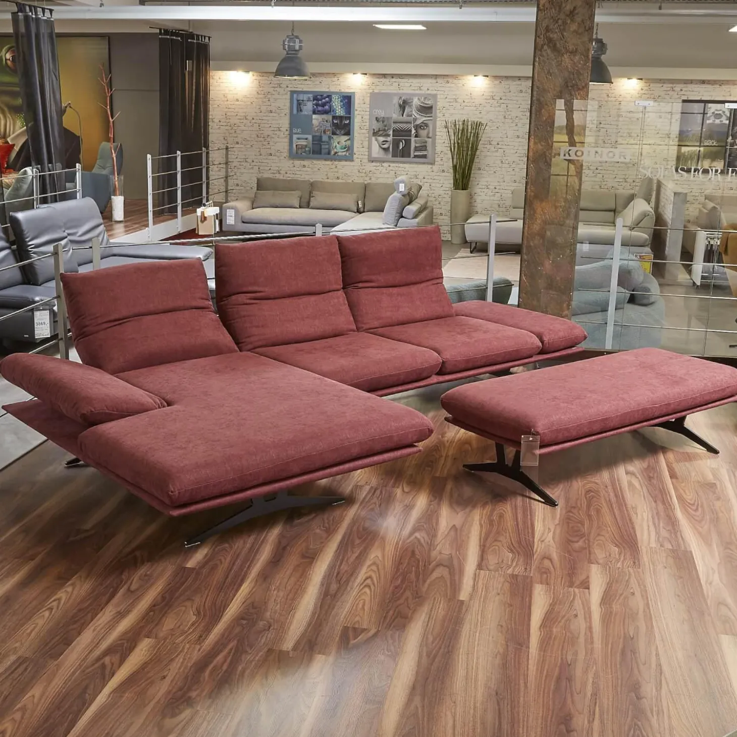 Ecksofa Francis Stoff 10 Impression 49 Metallkufe Pulverbeschichtet Matt Schwarz
