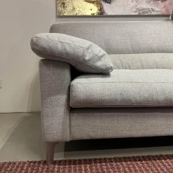 Ecksofa GA400 Stoff Ruig Lichtgrau 2026 09 Grau Metallfuß Matt Verchromt Mit Hocker Und Kissen