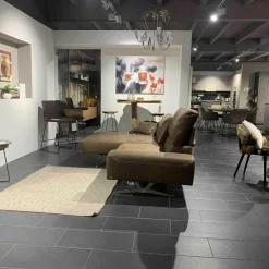 Ecksofa Hennessie Leder A-India Muskat Schwertkufe Nickel Satiniert