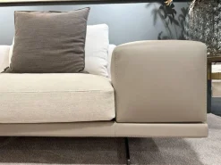 Ecksofa Horizon Stoff Nebraska 18 Beige Leder Sienna 5005 Beige Füße Metall Inklusive Kissen