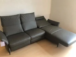 Ecksofa HU RL20001 Leder Vivre Greystone Grau Füße Aluminium Schwarz Lackiert Mit Verstellbaren Rückenpolster