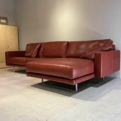 Ecksofa Leder Rot 1/96 Füße Chrom mit 2 Armlehnkissen