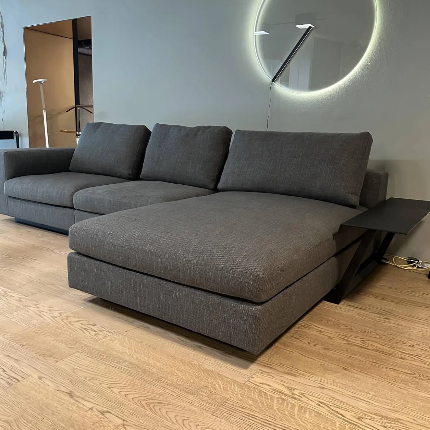 Ecksofa Living Landscape 755 Stoff Lucia 7680 Moonlight Grau Sockel Buche Schwarz Mit Side Table Massivholz Eiche