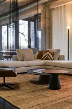 Ecksofa Living Landscape 755 Bezug Curly Ivory 02CU Beige Creme Sockel Massivholz Buche Schwarz Lackiert Ohne Sessel Couchtische Dekoration Sowie Lampen