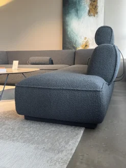 Ecksofa Loya Stoff Bouclé 33618 Robou 18 Steel Grau Inklusive Kopfstütze Und Armrollenkissen