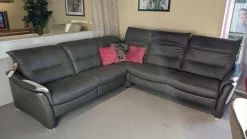 Ecksofa Marlon Leder Cloudy Grey Grau Fuß Aluminium Mit Relaxfunktion Und Motorischer Kopfteilverstellung Inklusive 3 Kissen