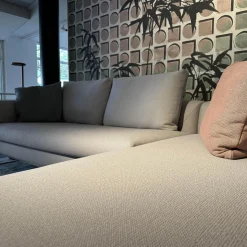 Ecksofa Mell Lounge 48213 Stoff 10064 Chalk Grau Metallgestell Verchromt Inklusive Kissen