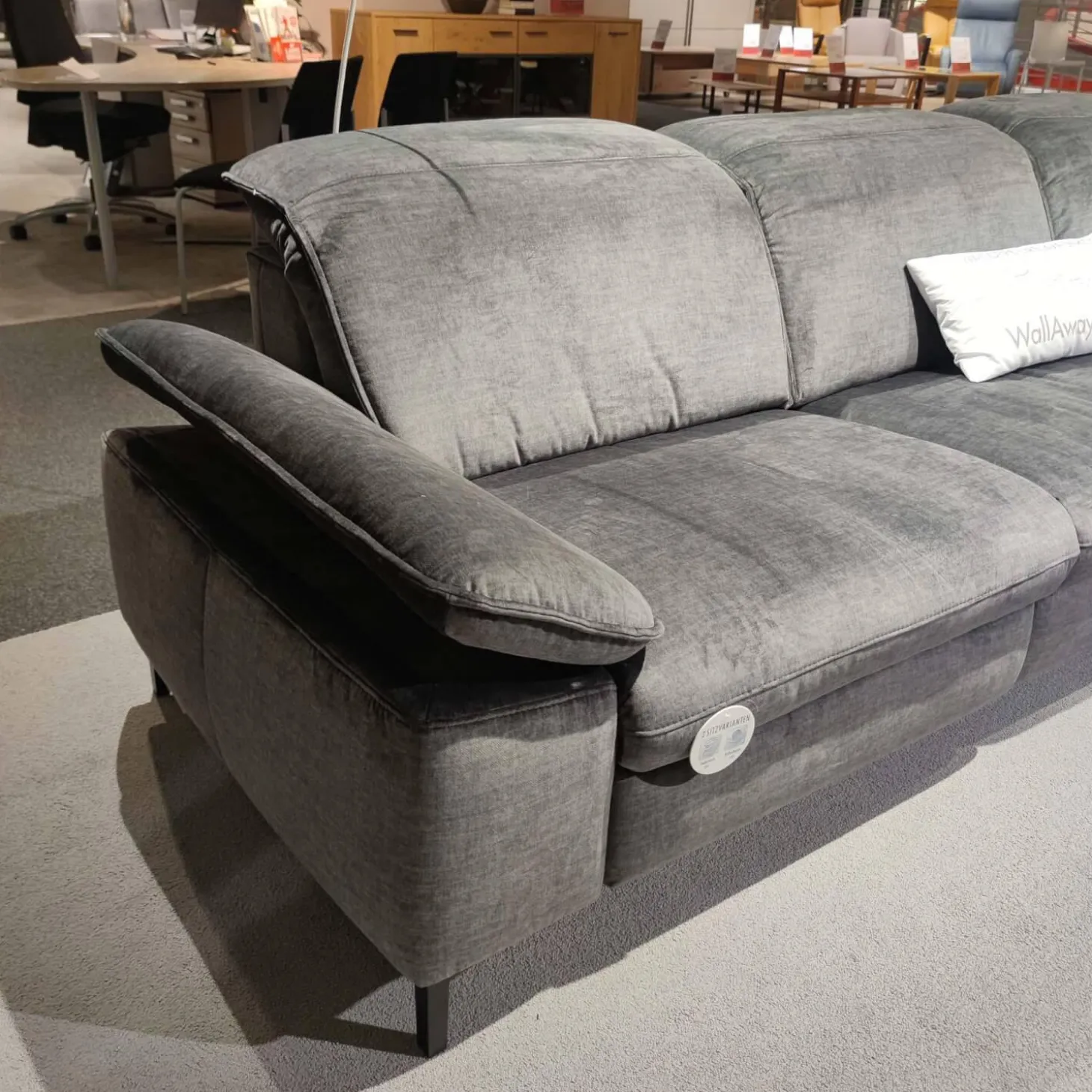 Ecksofa MM-ZE1137 Stoffbezug Joyce Anthrazit Füße Metall Schwarz Mit Elektrischer Relaxfunktion