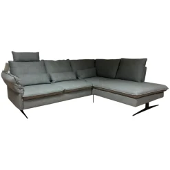 Ecksofa Modell 1043 Stoff Picasso Stone Grau PG 3 mit Kopfstütze und Nierenkissen