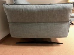 Ecksofa Modell 1043 Stoff Picasso Stone Grau PG 3 mit Kopfstütze und Nierenkissen