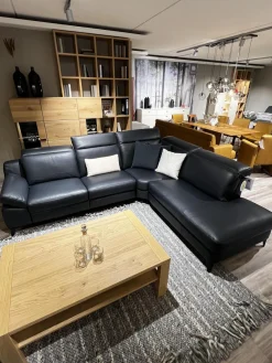 Ecksofa MR9120 Leder Montana Night Schwarz Füße Metall Schwarz Inklusive Kissen