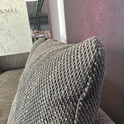 Ecksofa Muud Stoff Bogar 7830 Nightshade Grau Kufen Metall Matt Schwarz Pulverbeschichtet Mit Hocker