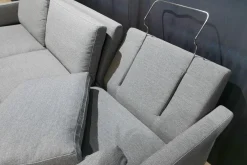 Ecksofa Nelson Stoff U2288F Hellgrau Metallfüße Schwarz Mit Klappbaren Armlehnen