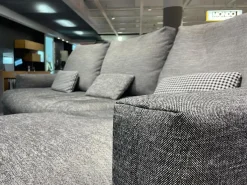 Ecksofa Nuvola Stoff 17 100 Dunkel Schwarz Weiß Gemustert Aluminiumgußfuß Lackiert RAL9017 Verkehrsschwarz Schwarz