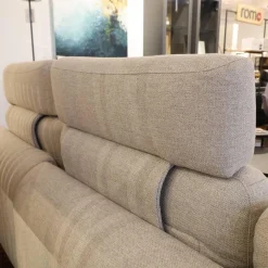 Ecksofa Radioso 290BB290 Stoff Wembley Angora Beige Füße Stahl Black 01 Schwarz Lackiert Mit Nackenstütze