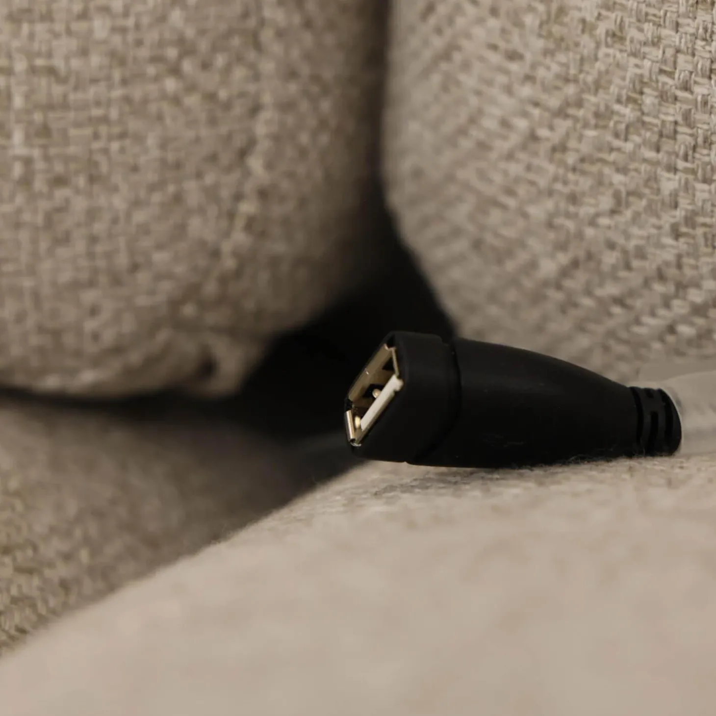 Ecksofa Radioso 290BB290 Stoff Wembley Angora Beige Füße Stahl Black 01 Schwarz Lackiert Mit Nackenstütze