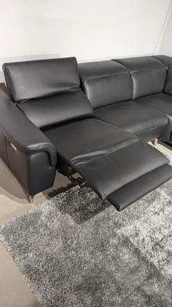 Ecksofa Sacramento Dickleder Torero Nero Schwarz Gestell Metall Füße Metall Chrom