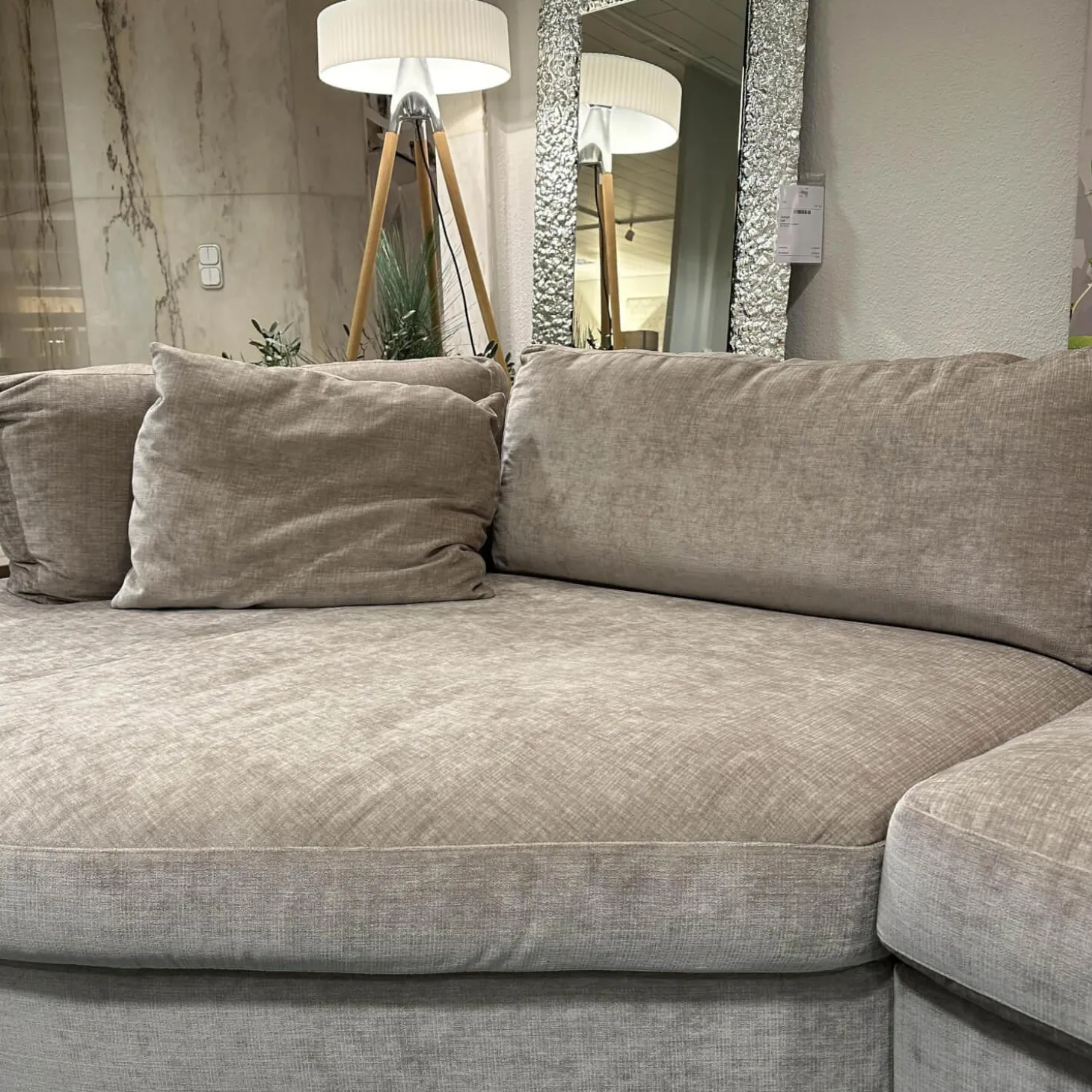 Ecksofa Sofalandschaft Inspiration Stoff Fame Beigebraun Sockelrahmen Holz