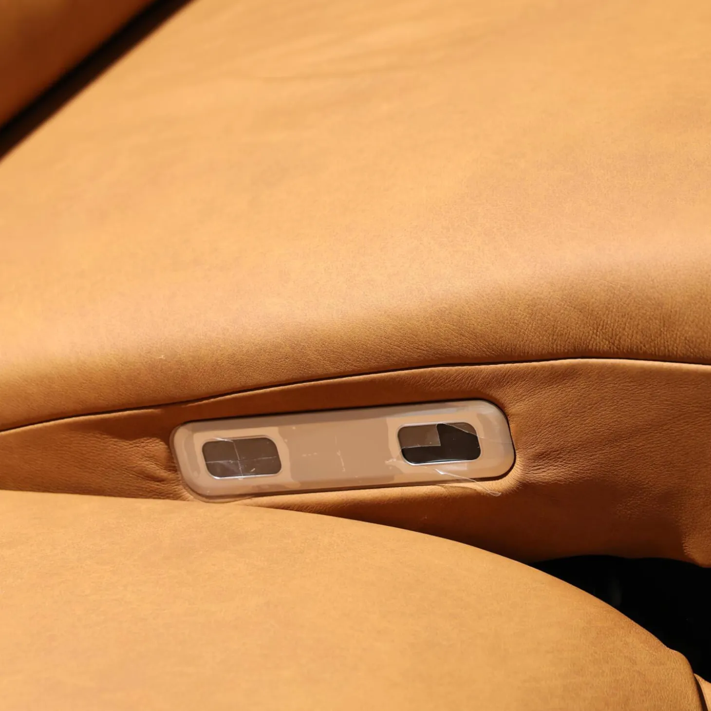 Ecksofa Spektral 1352 Leder 27 Leonessa Almond Braun Kufe Metall Anthrazit 63