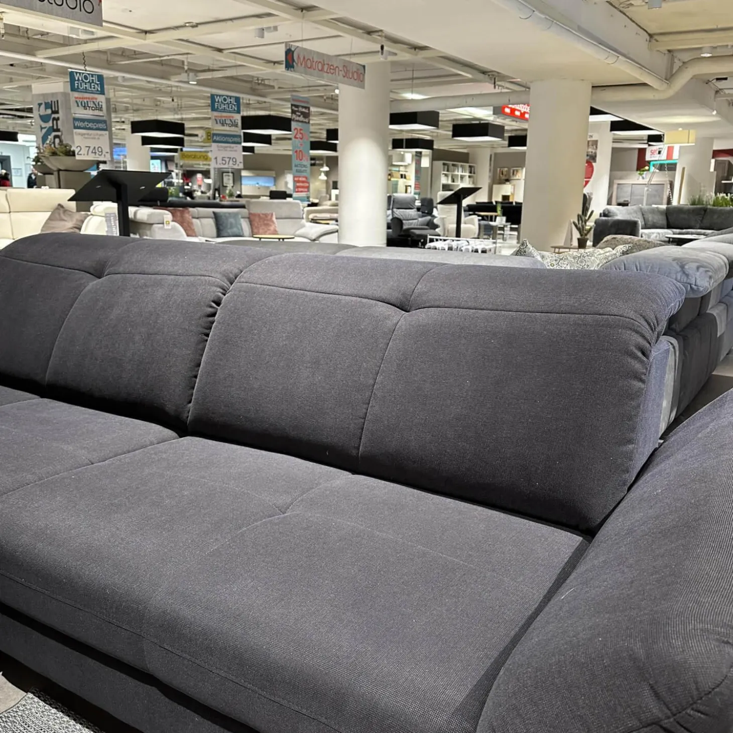 Ecksofa Stoff Cavallo Beage 06 Grau Metallfuß Schwarz Matt