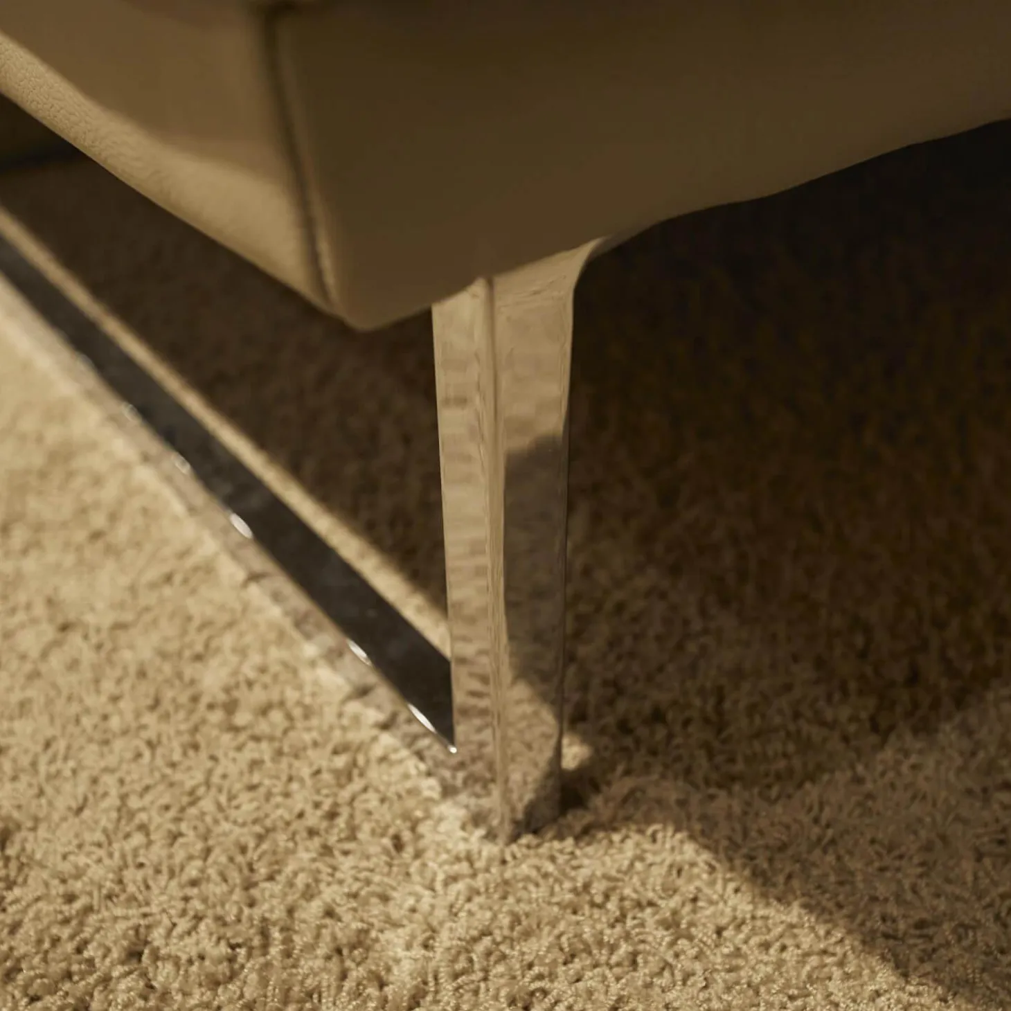 Ecksofa SW 744 Mallow Echtleder Mercury Light Grey Metallfuß