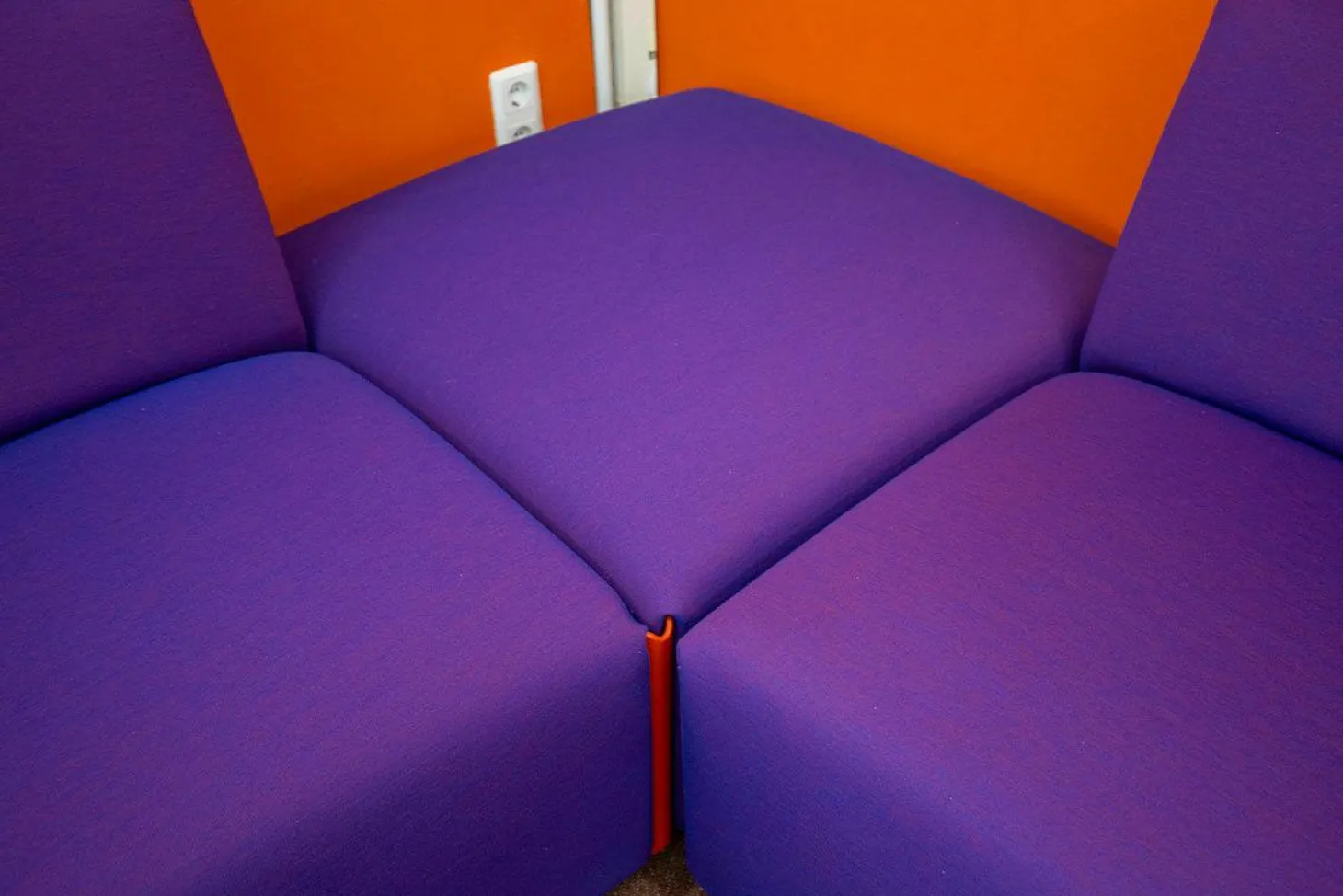 Ecksofagruppe Costume Stoff Kvadrat Uniform Melange 683 Lila Verbindungslemente Orange