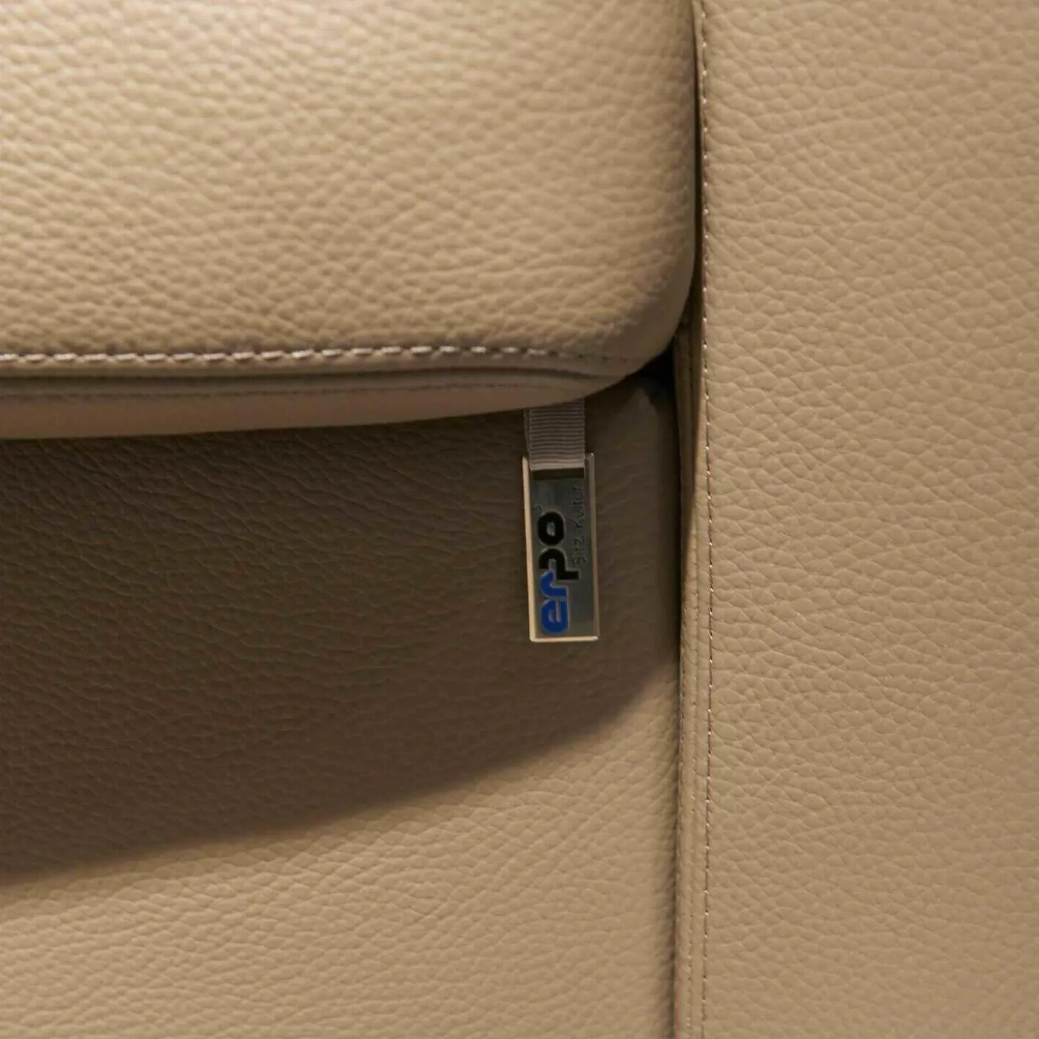 Einzelsessel Classic Leder 43.560 Fango Braun mit Drehteller