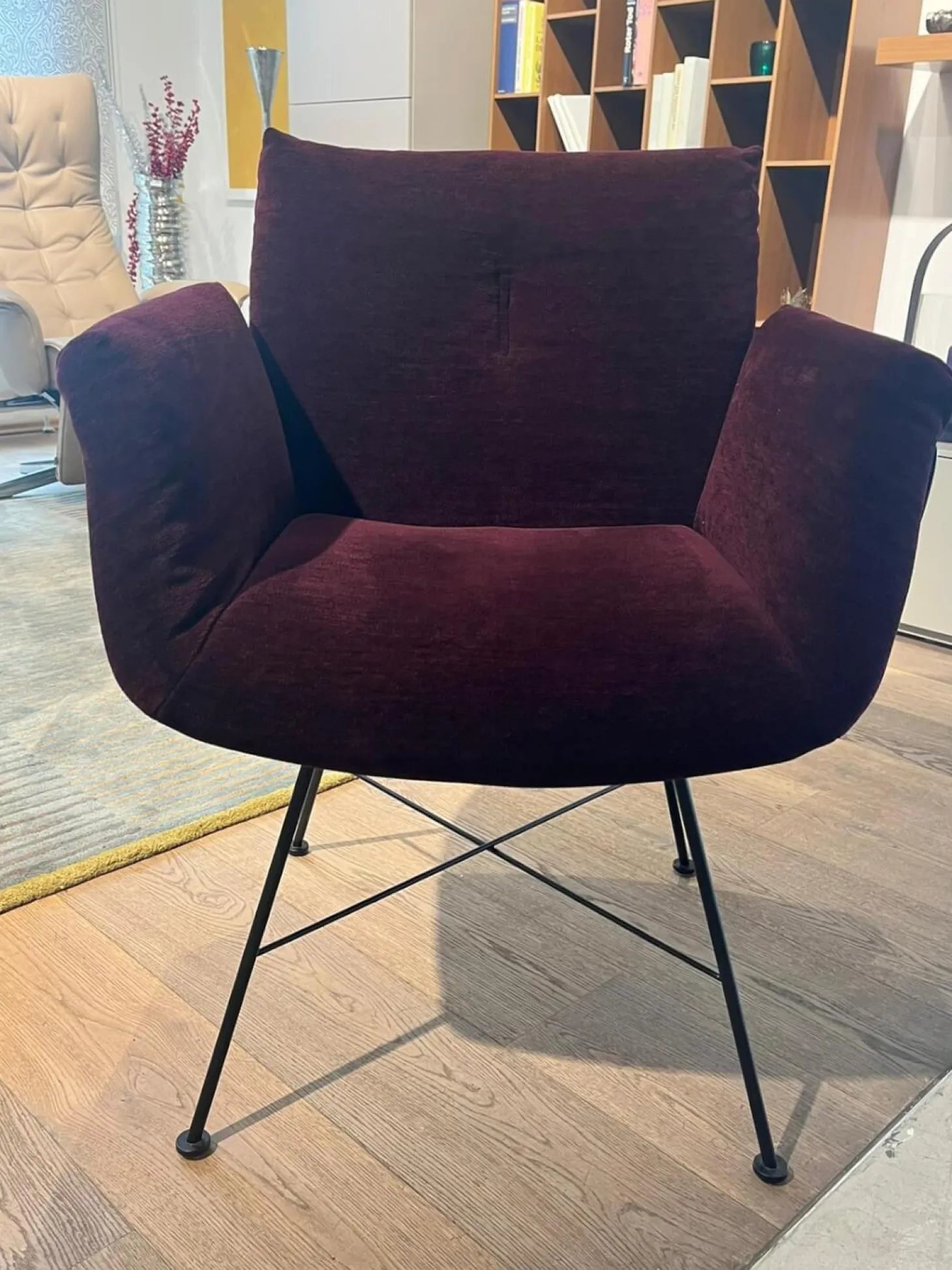 Einzelstuhl Alvo Stoff Bordeaux Rot Violett Gestell Schwarz