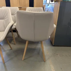 6er Set Armlehnsessel Pinnar Leder 2 07 Steingrau Grau Holzgestell Knorrige Eiche Natur Geölt