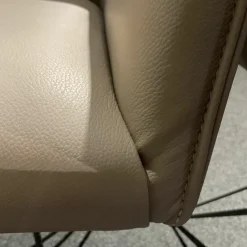 2er Set Armlehnstuhl Flaminia Softleder 951 Castoro Beige Gestell Stahl Graphit