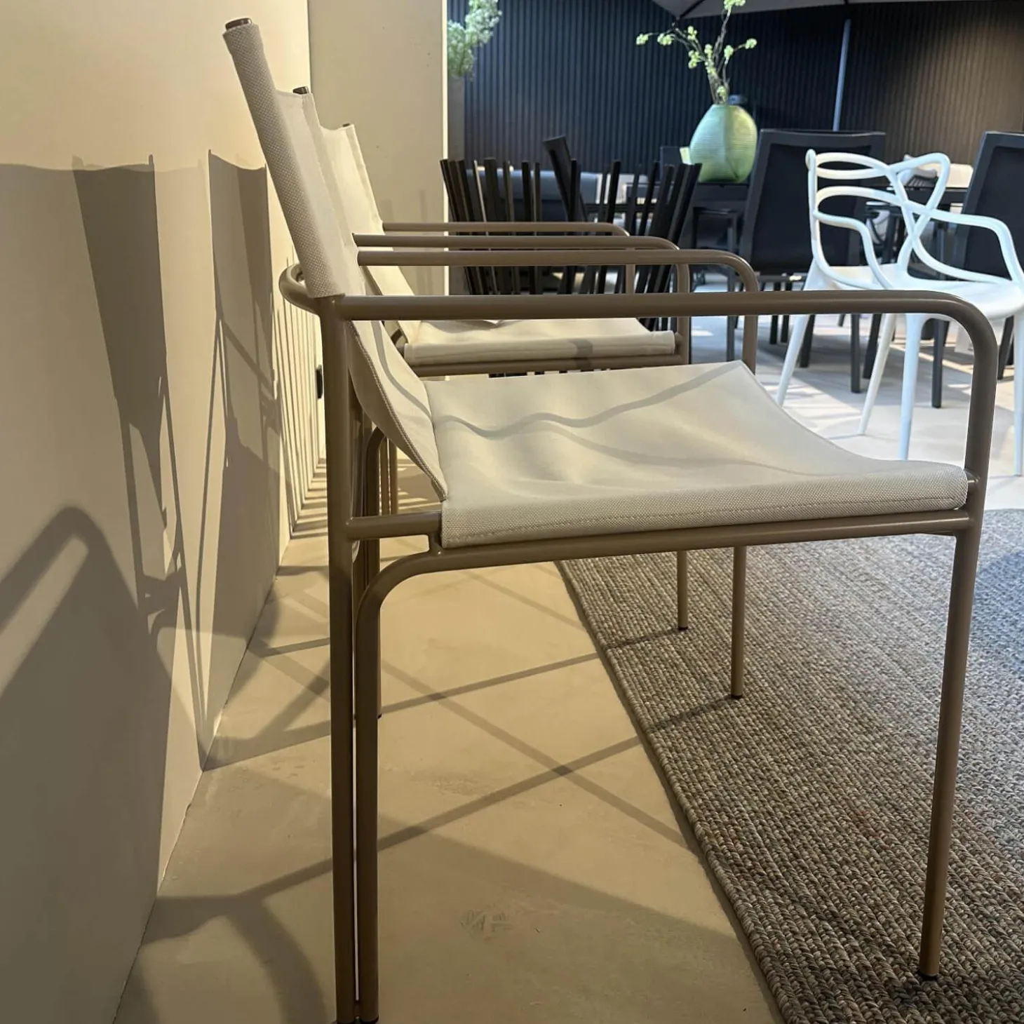 2er Set Armlehnstuhl Pool Outdoor Stoff Mare 512 Sand Beige Gestell Metall Struktur Moodbeige