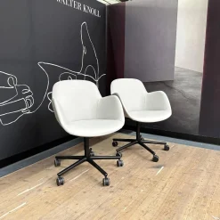 2er Set Armlehnstuhl Sheru Drehbar Bezug Leder Rodeo-Soft 1416 Quartz Grau 5-Fuß-Kreuz Matt Pulverbeschichtet Schwarz